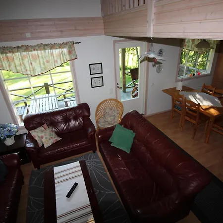 Villa Strandkulla Svalskulla