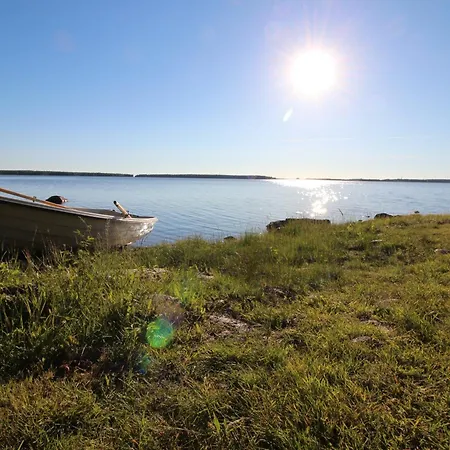 Strandkulla * Svalskulla